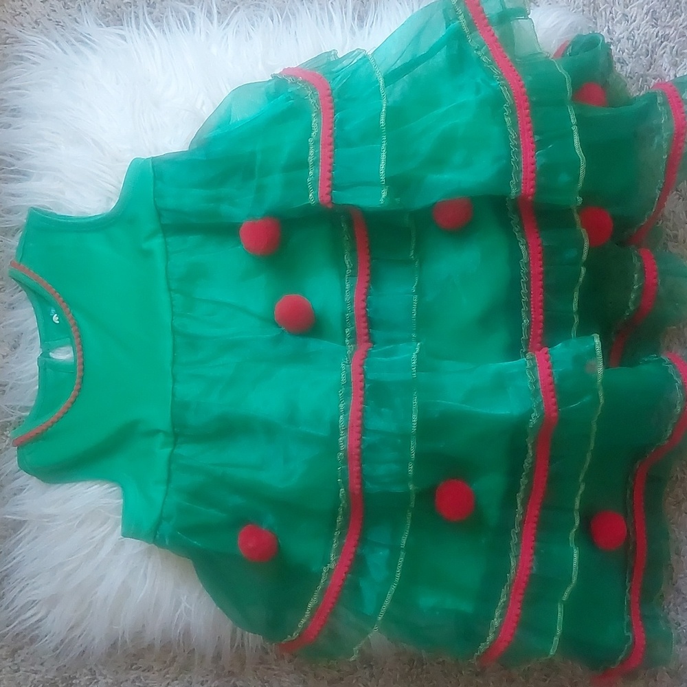 Christmas Tree Dress size 6